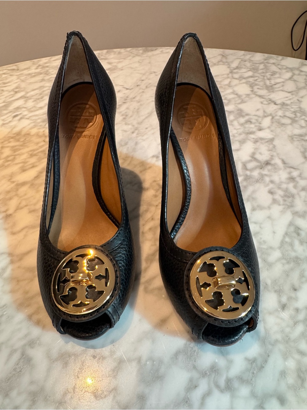 Tory Burch Black Selma Leather Peep-Toe Heels with Gold Logo Size 5.5
